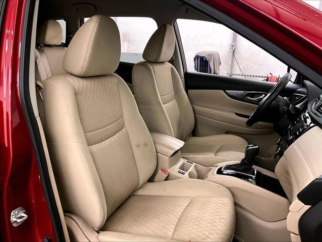 Used 2017 Nissan Rogue SV AWD/4WD image 7
