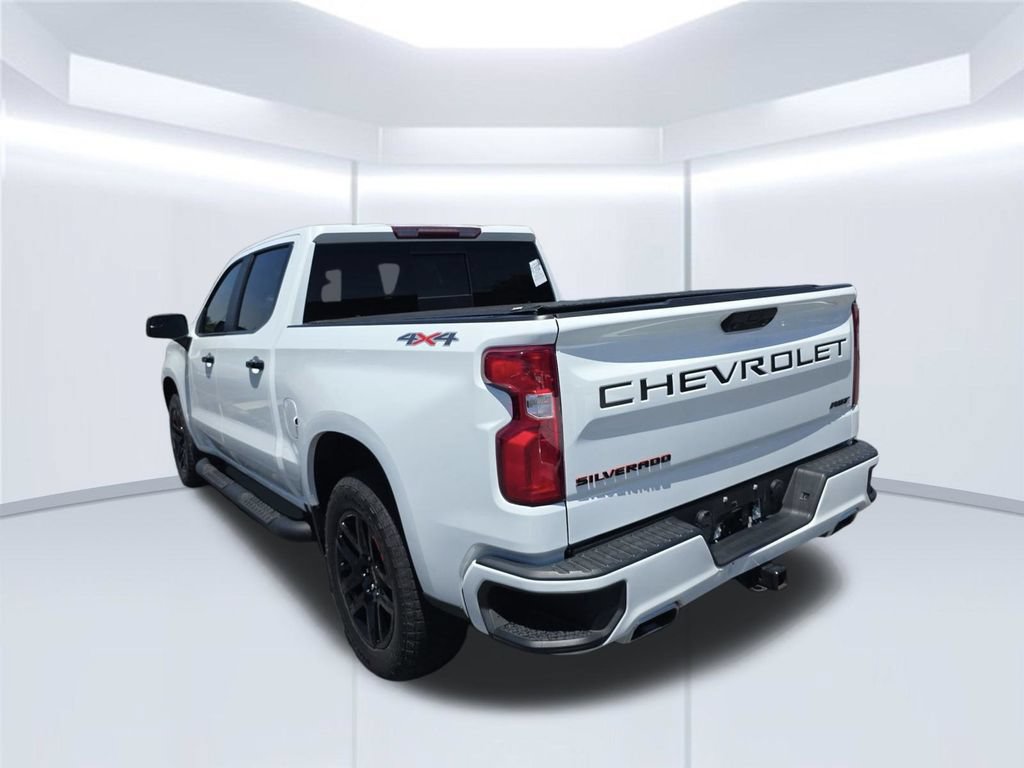 Used 2023 Chevrolet Silverado 1500 RST w/ Redline Edition AWD/4WD image 4