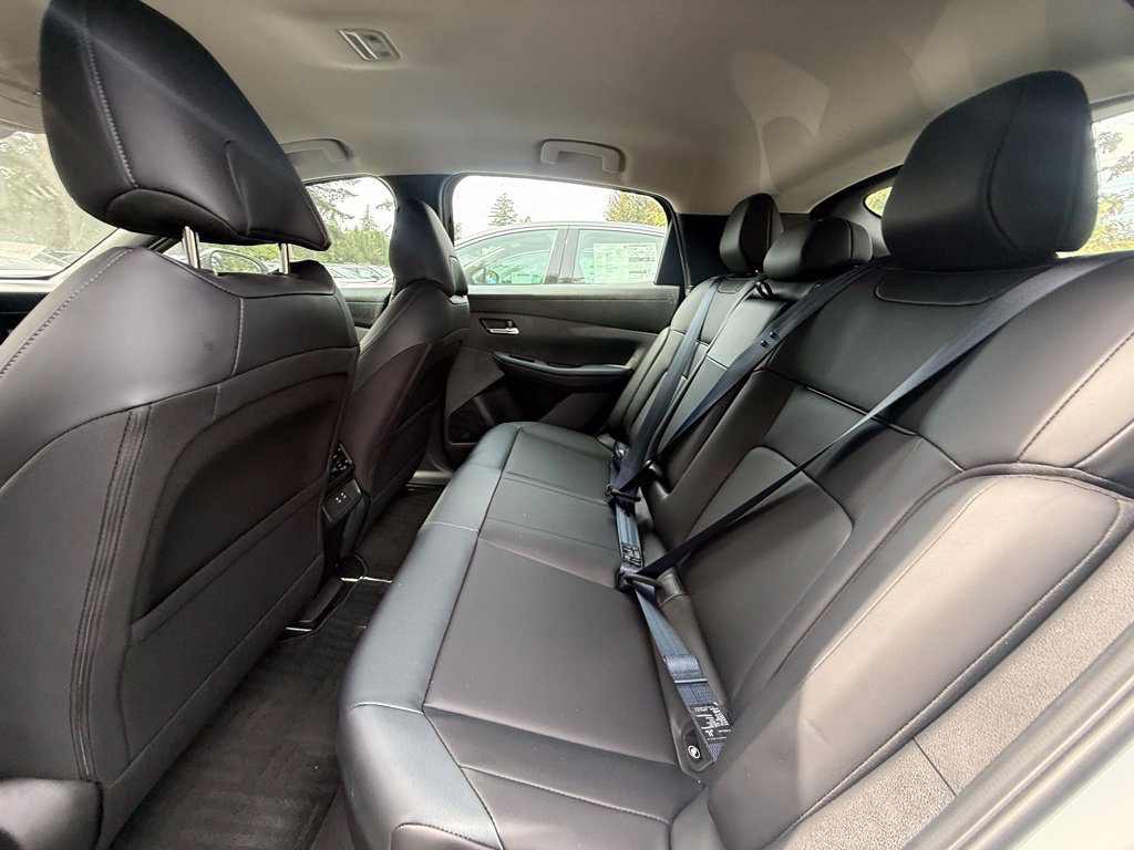 New 2026 Nissan Leaf SV Plus w/ Floor Mat Package (SV+) FWD image 14