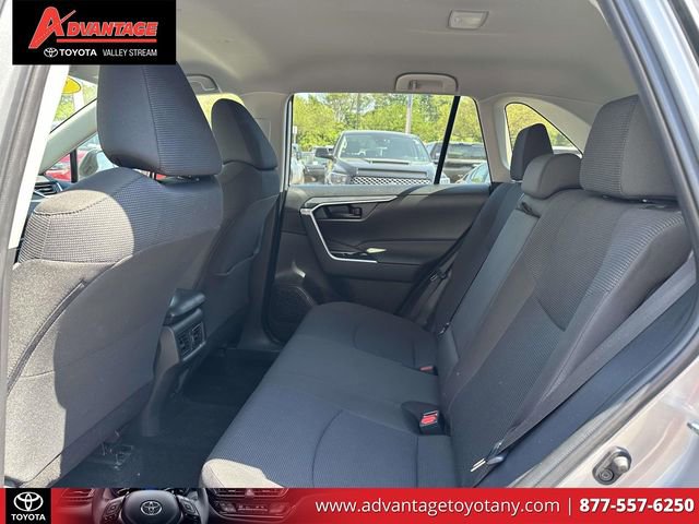 Certified 2025 Toyota RAV4 LE AWD/4WD image 15