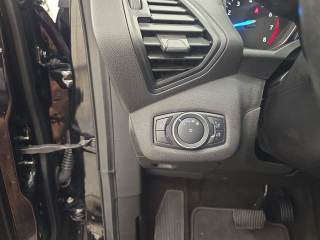 Used 2019 Ford Escape SEL AWD/4WD image 32
