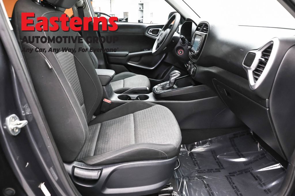 Used 2021 Kia Soul S FWD image 24