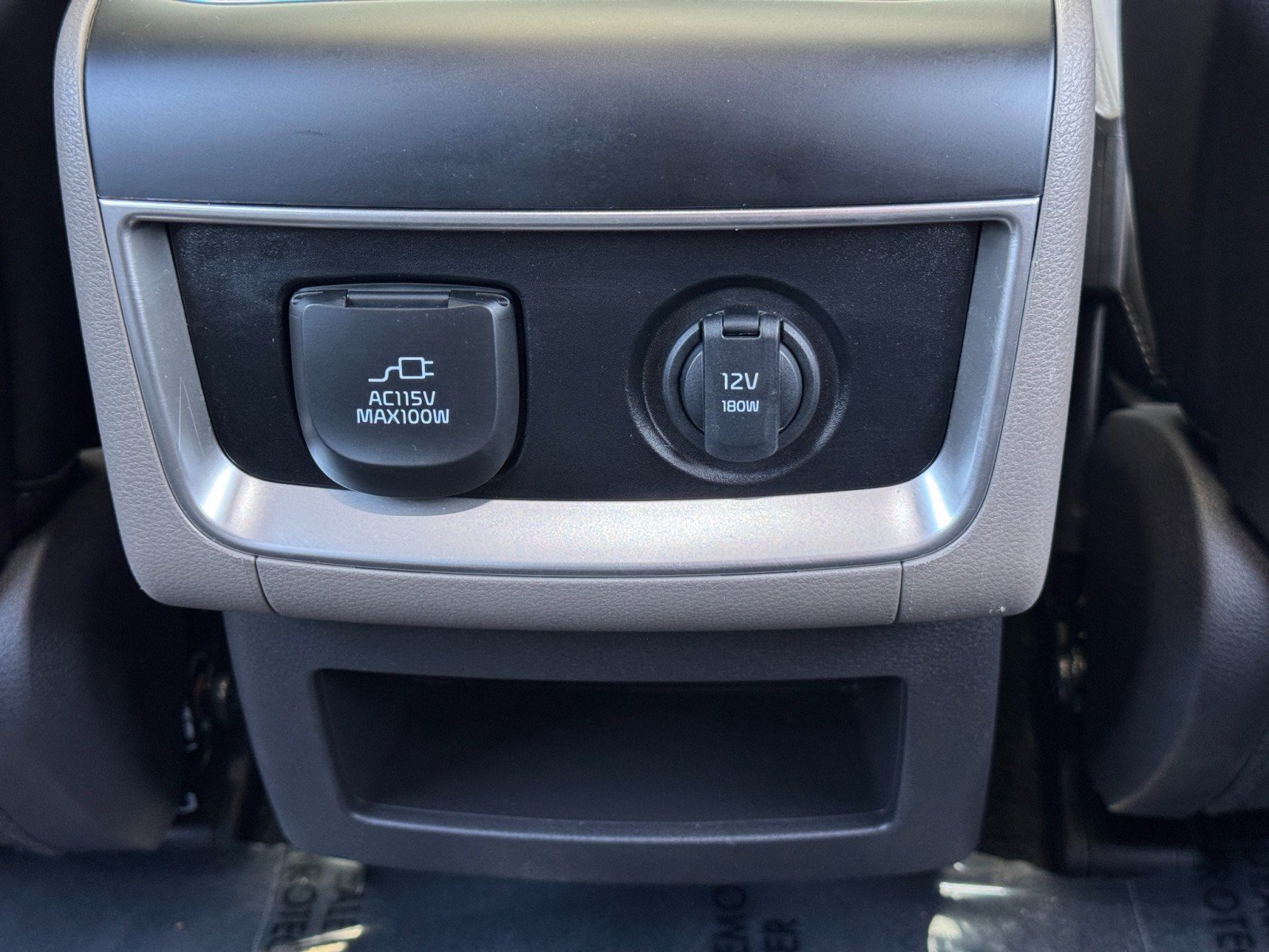 Used 2025 Kia Carnival SX FWD image 39