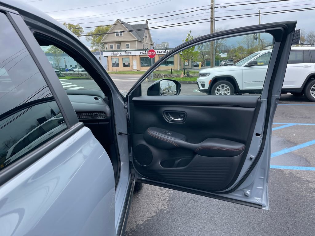 Used 2024 Honda HR-V Sport image 9
