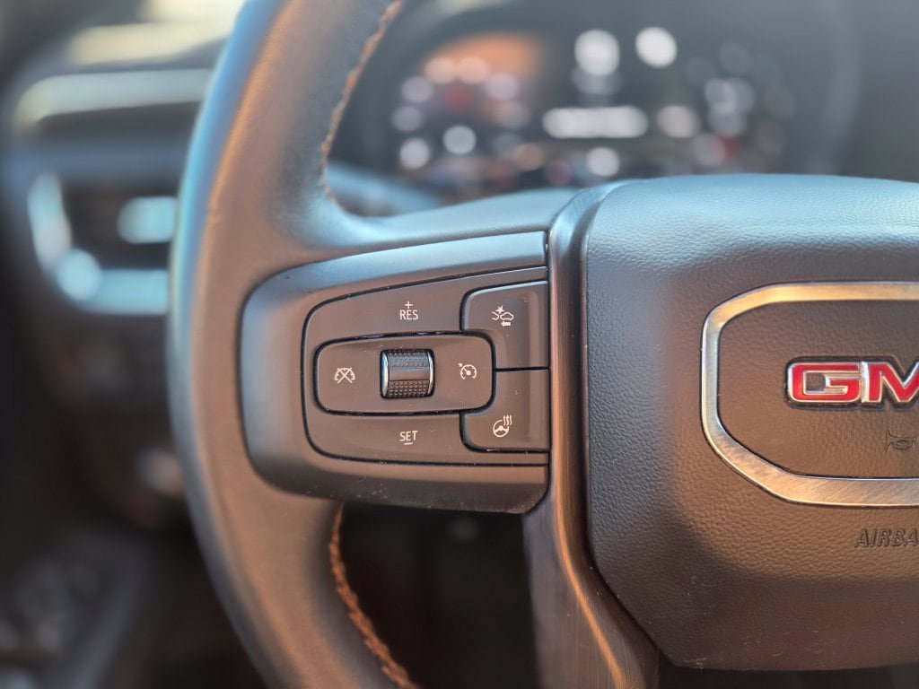 Used 2022 GMC Yukon AT4 AWD/4WD image 20