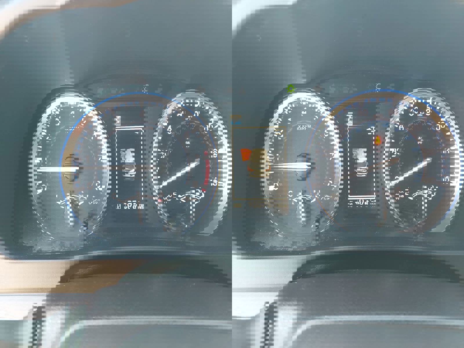 Used 2018 Toyota Highlander SE image 20