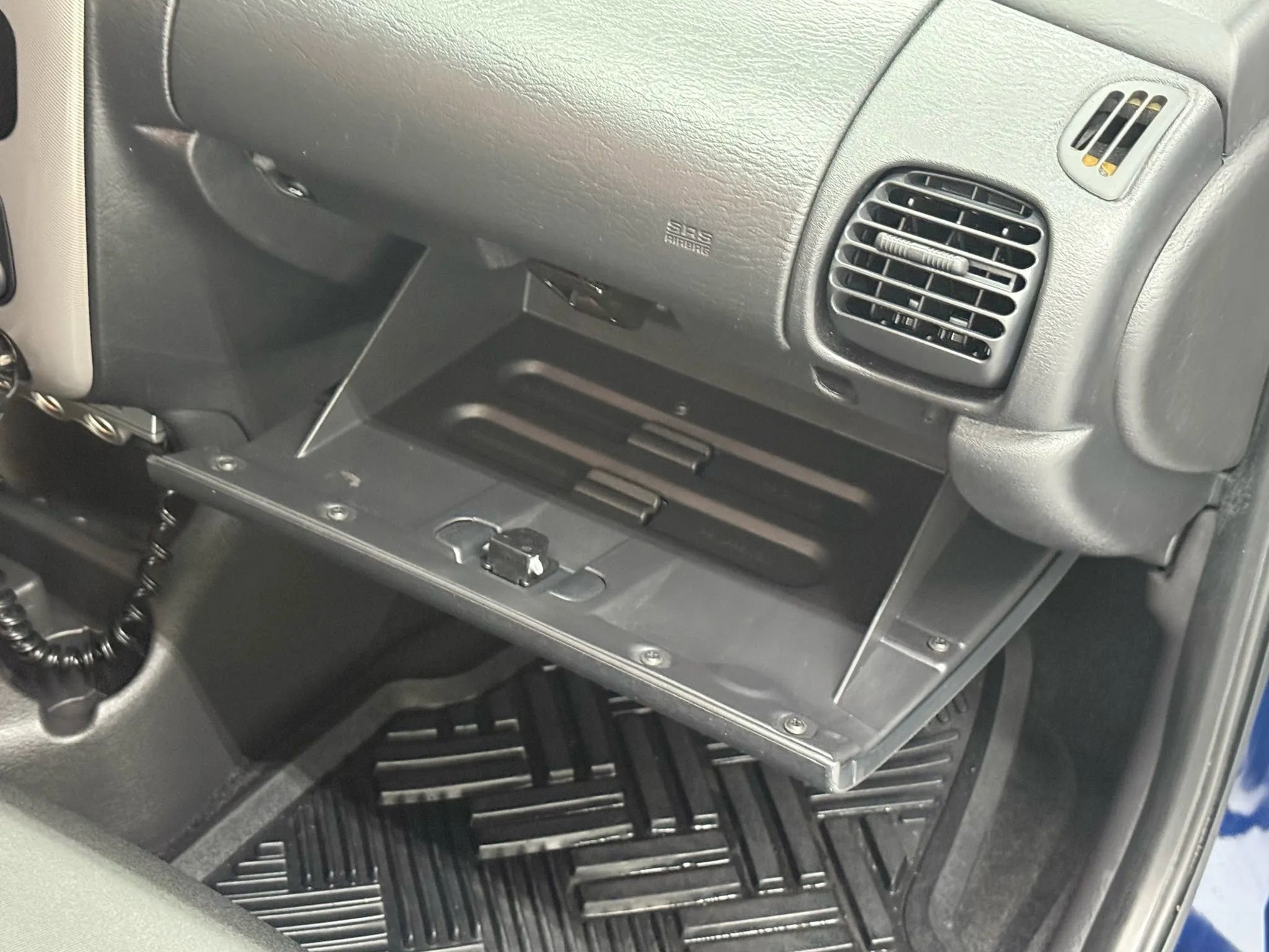 Used 2005 Dodge Neon SXT image 22