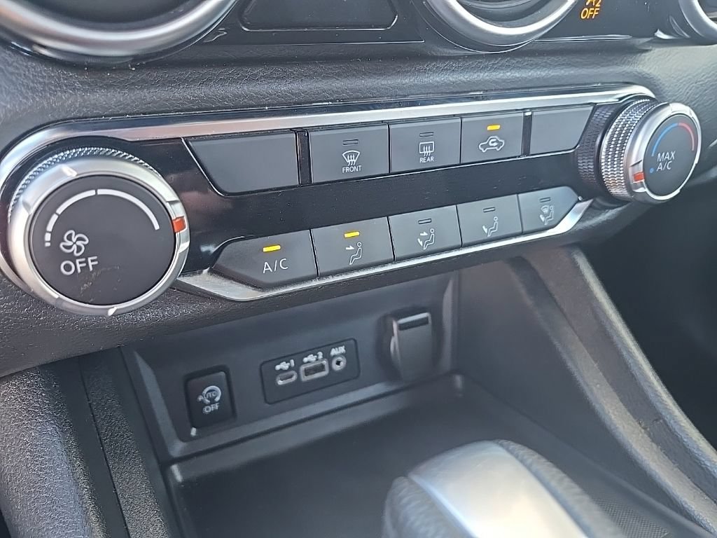 Used 2024 Nissan Sentra SV FWD image 23