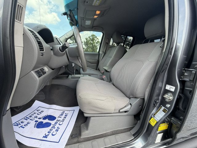 Used 2019 Nissan Frontier SV w/ Value Truck Package RWD image 14