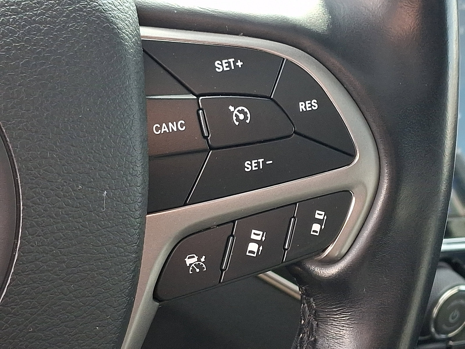 Used 2021 Jeep Grand Cherokee Limited w/ Quick Order Package 28K 80th image 24