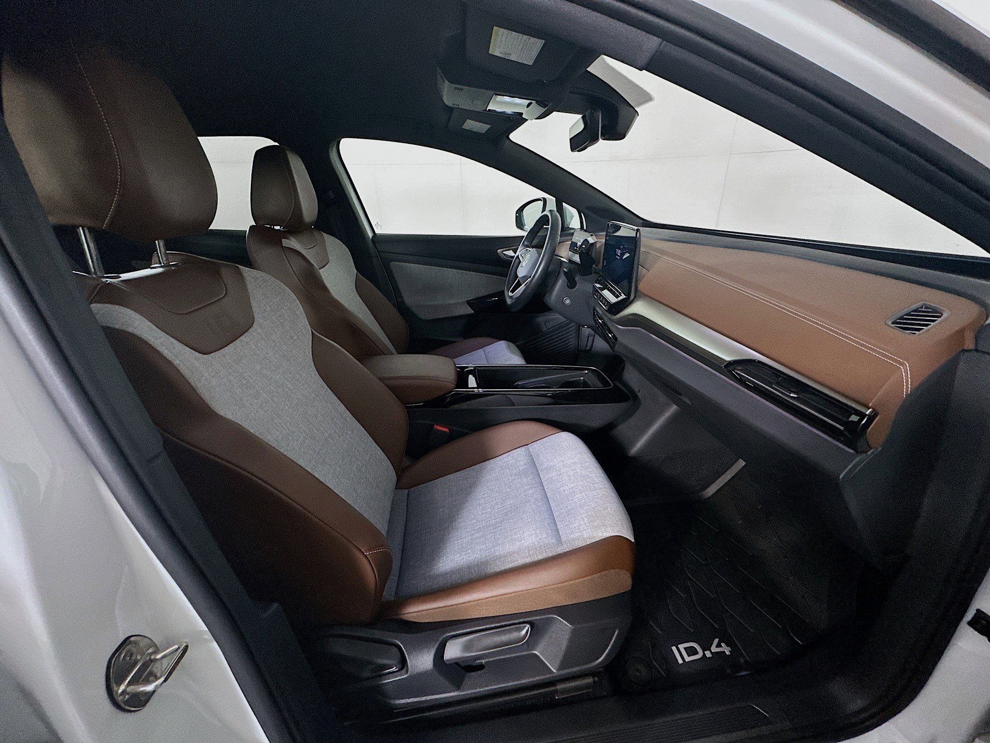 Used 2023 Volkswagen ID.4 Pro image 31
