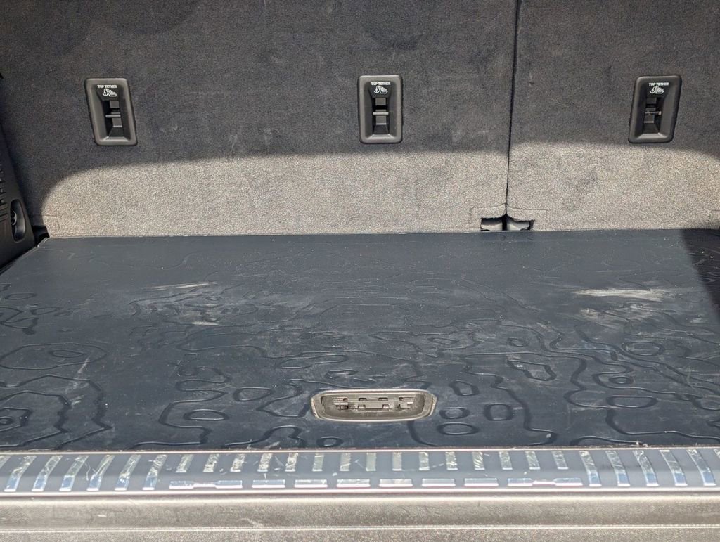 Used 2024 GMC Hummer EV 3X w/ LPO, Cargo Utility Package image 18