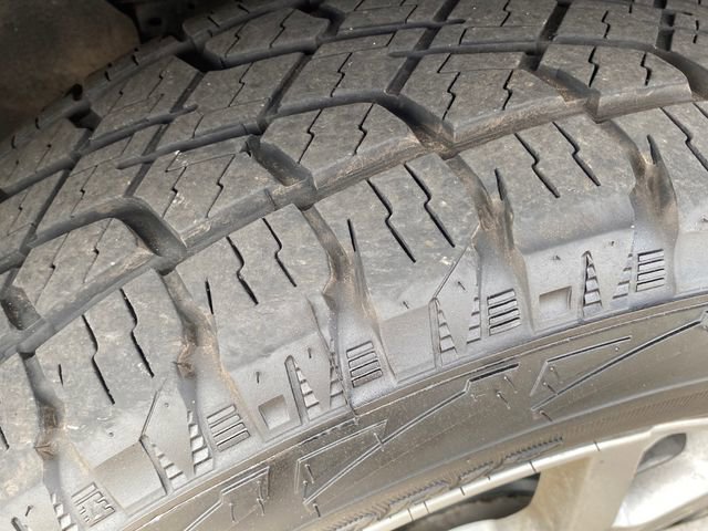 Used 2023 Jeep Grand Cherokee Limited AWD/4WD image 23