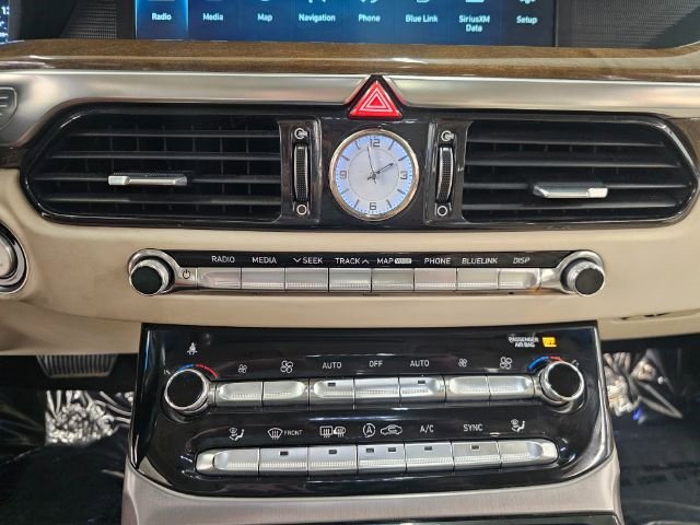 Used 2017 Genesis G90 5.0 Ultimate image 18