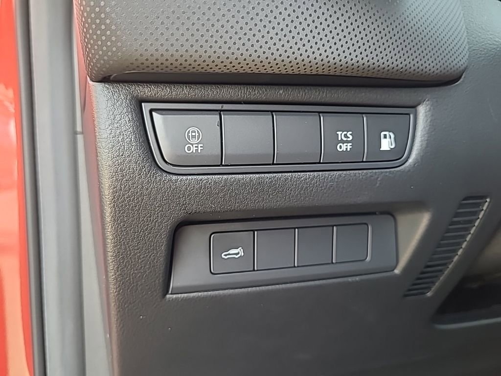 Certified 2025 MAZDA CX-50 2.5 Hybrid w/ Cargo Package image 24