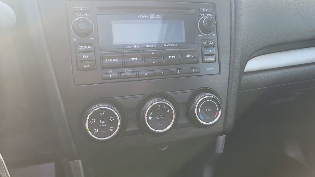 Used 2015 Subaru Forester 2.5i Premium image 22