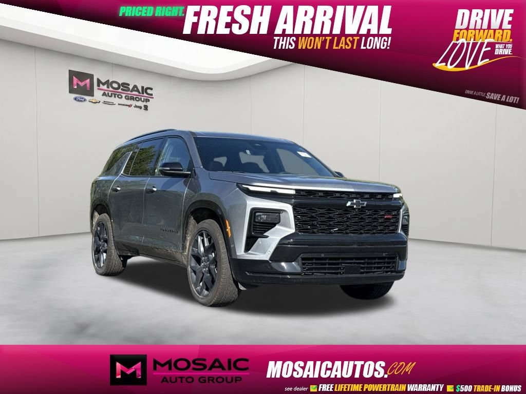 Used 2026 Chevrolet Traverse RS AWD/4WD image 1