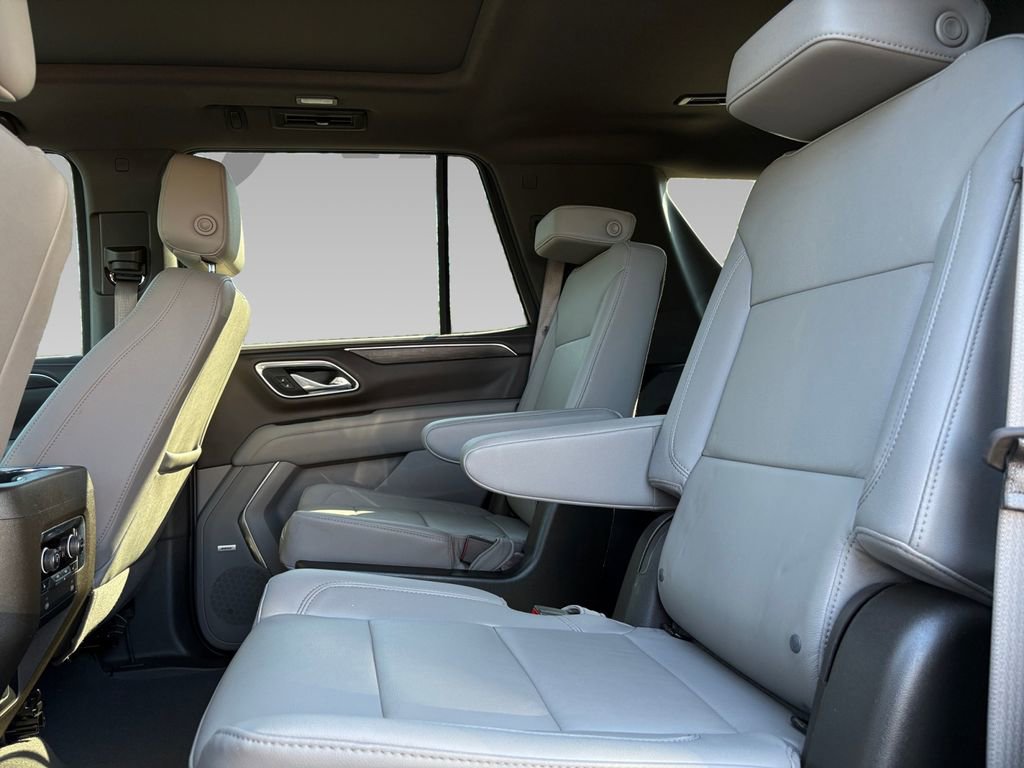 Used 2024 Chevrolet Tahoe Z71 w/ Luxury Package image 5