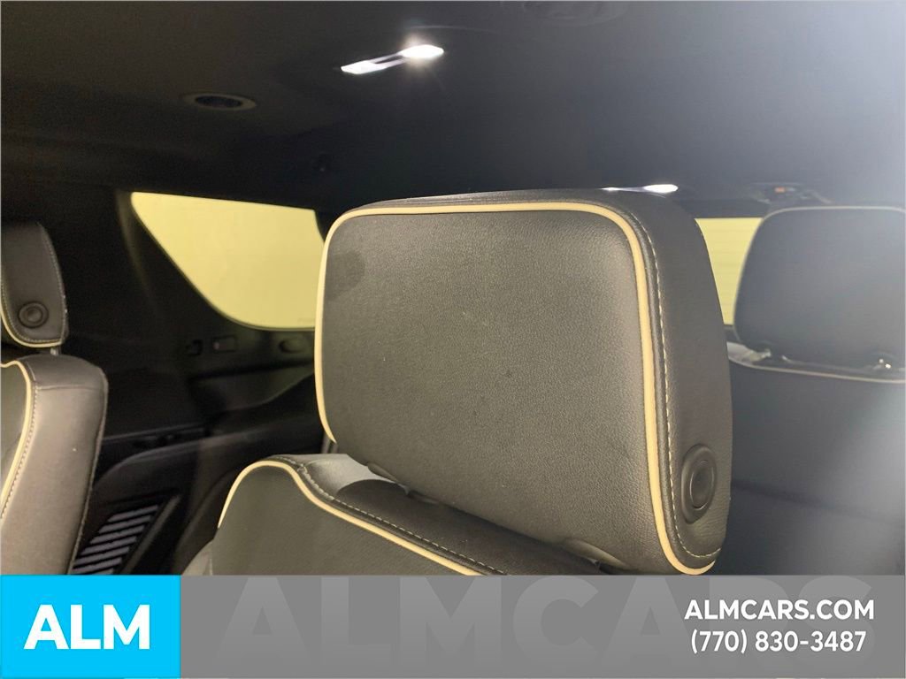 Used 2025 GMC Yukon Elevation image 27