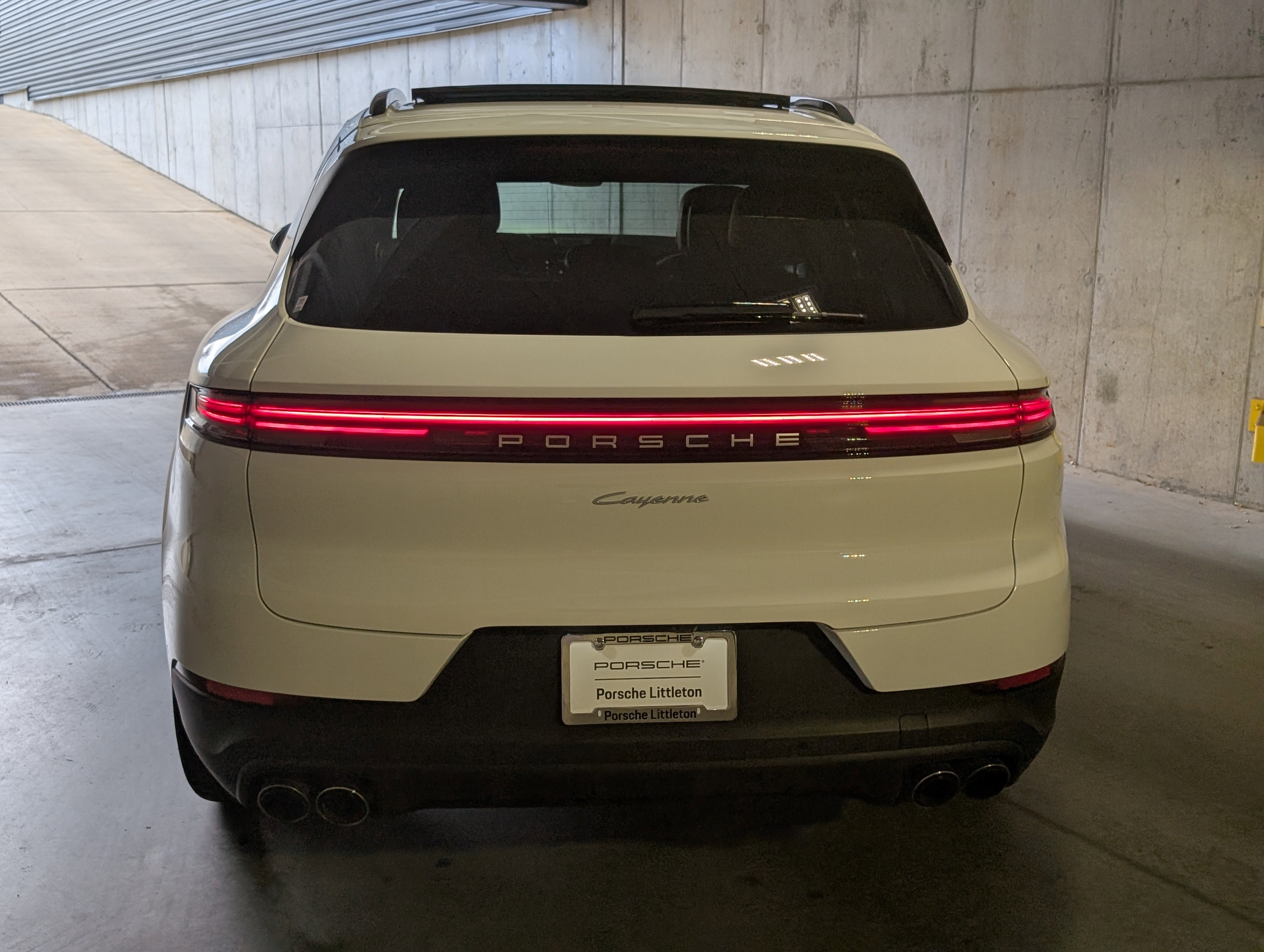 Used 2025 Porsche Cayenne image 8