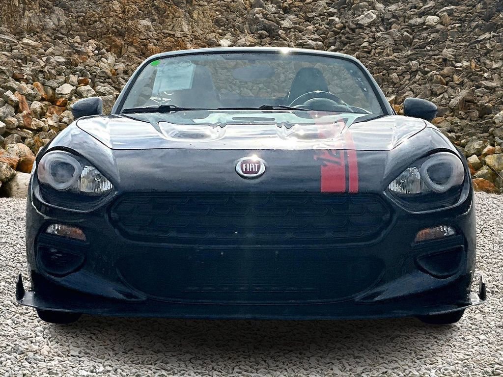 Used 2018 FIAT 124 Spider Classica image 3