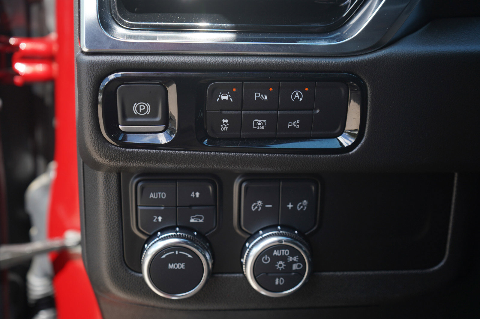 Used 2025 GMC Yukon XL Elevation AWD/4WD image 23