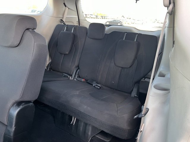 Used 2018 Chrysler Pacifica LX image 38