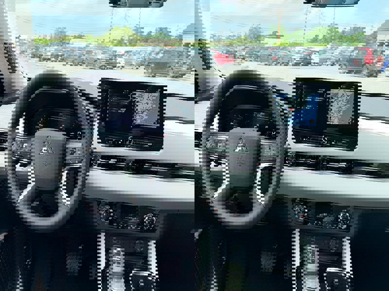 New 2025 Mitsubishi Outlander AWD image 18