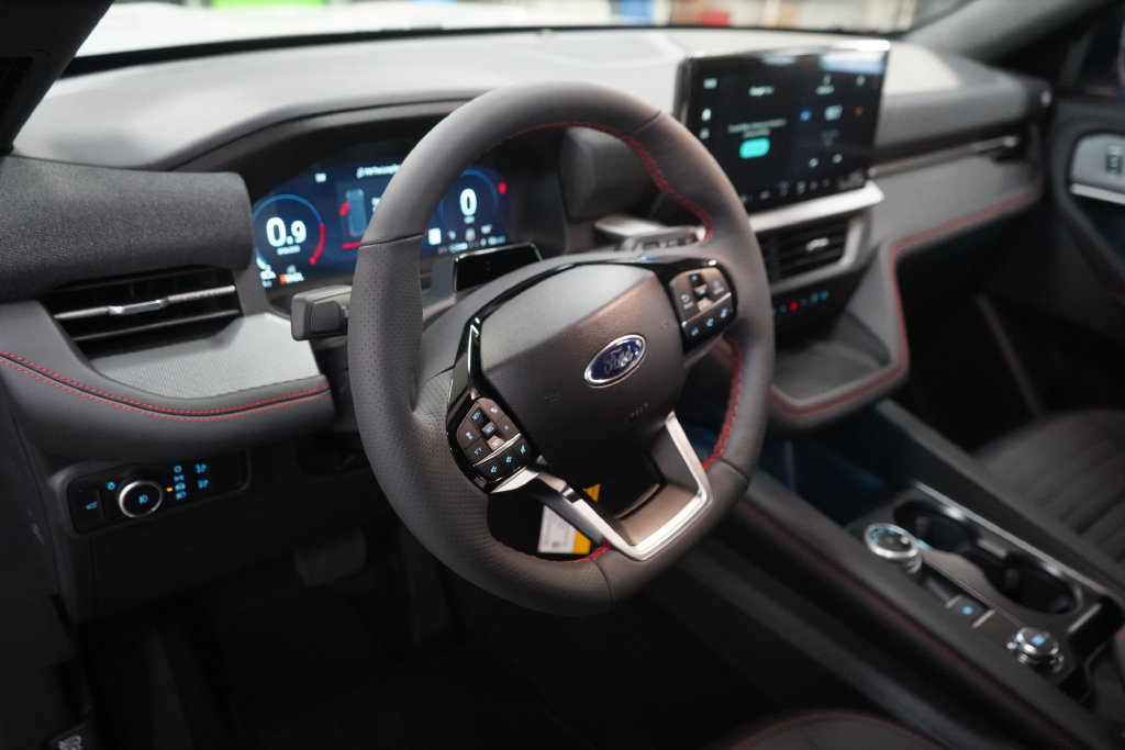 New 2027 Ford Explorer ST-Line w/ Premium Package RWD image 17