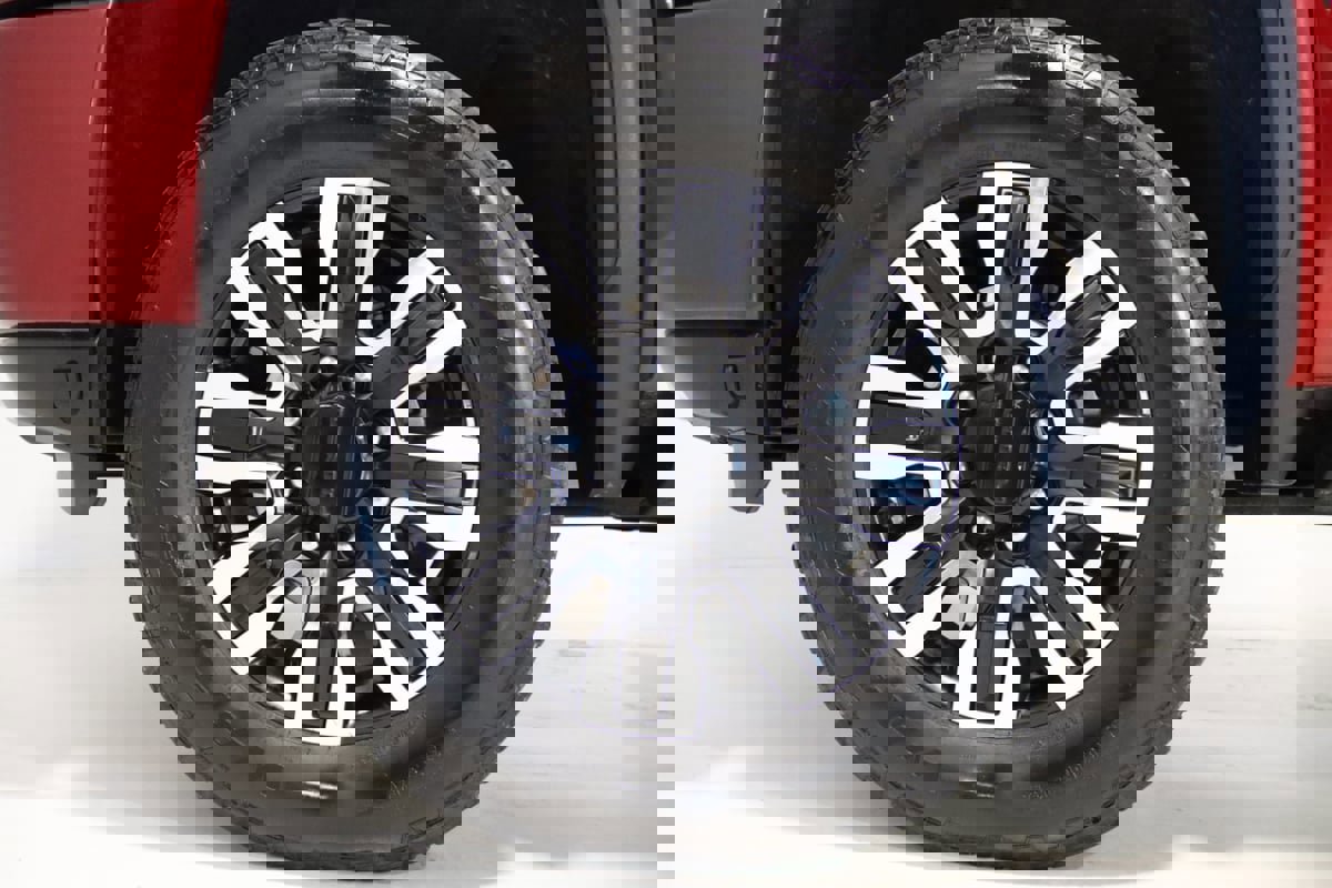 Used 2022 GMC Sierra 3500 Denali w/ Denali Ultimate Package image 91