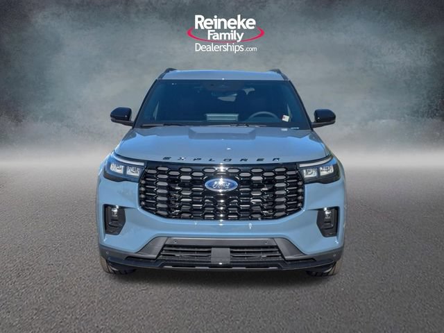 New 2026 Ford Explorer ST-Line w/ ST-Line Street Pack AWD/4WD image 2
