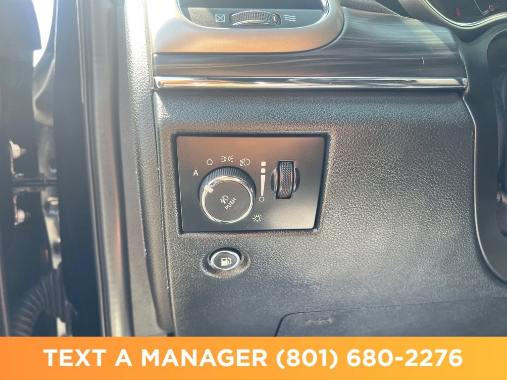 Used 2022 Jeep Grand Cherokee Limited AWD/4WD image 31