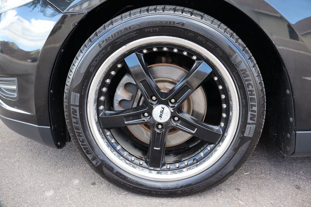 Used 2010 Ford Taurus Limited image 40