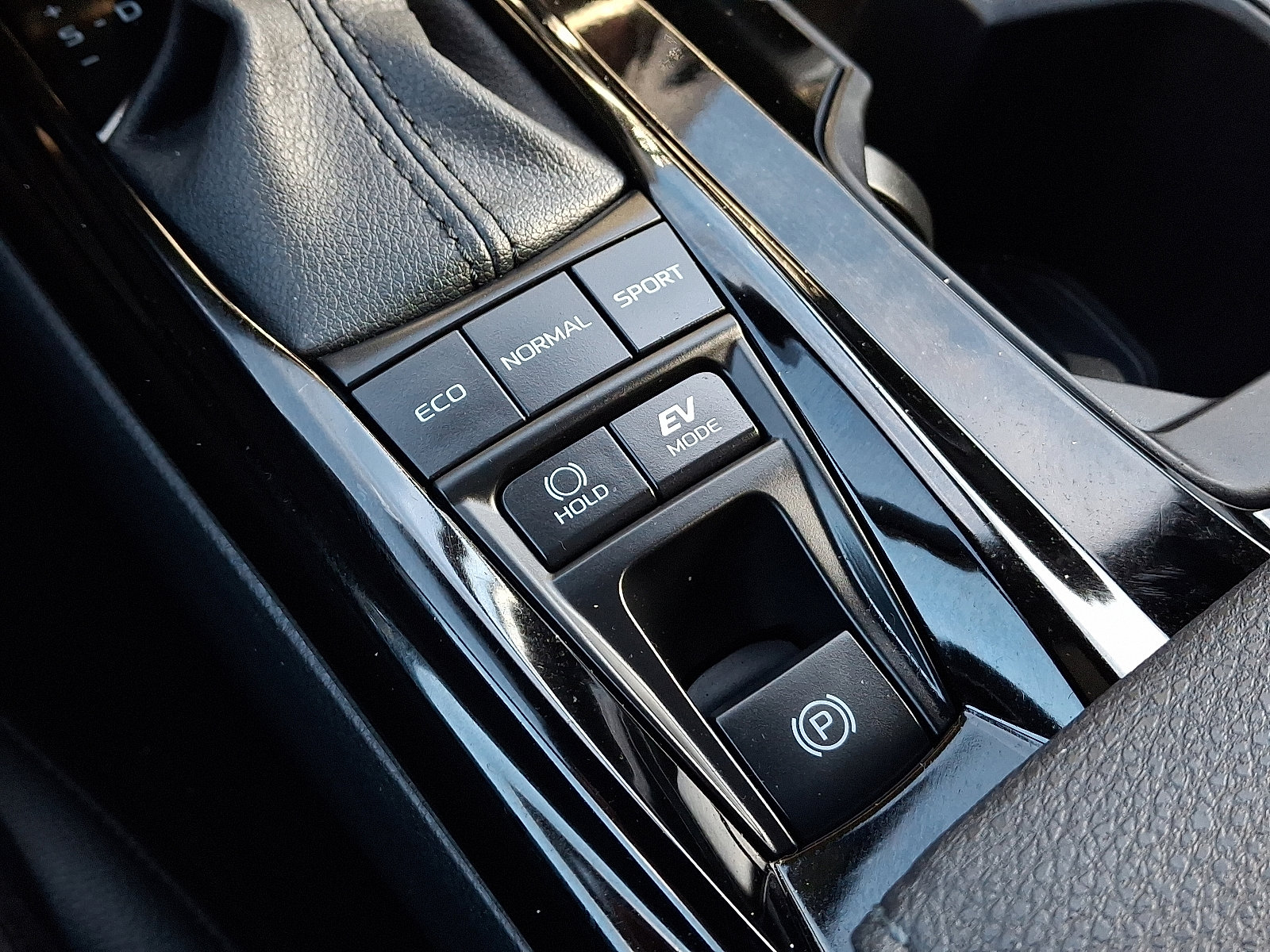 Used 2025 Toyota Camry XSE image 27