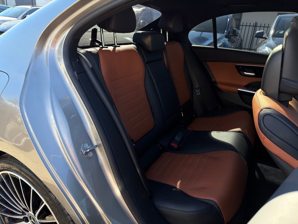 Used 2023 Mercedes-Benz C 300 Sedan image 36