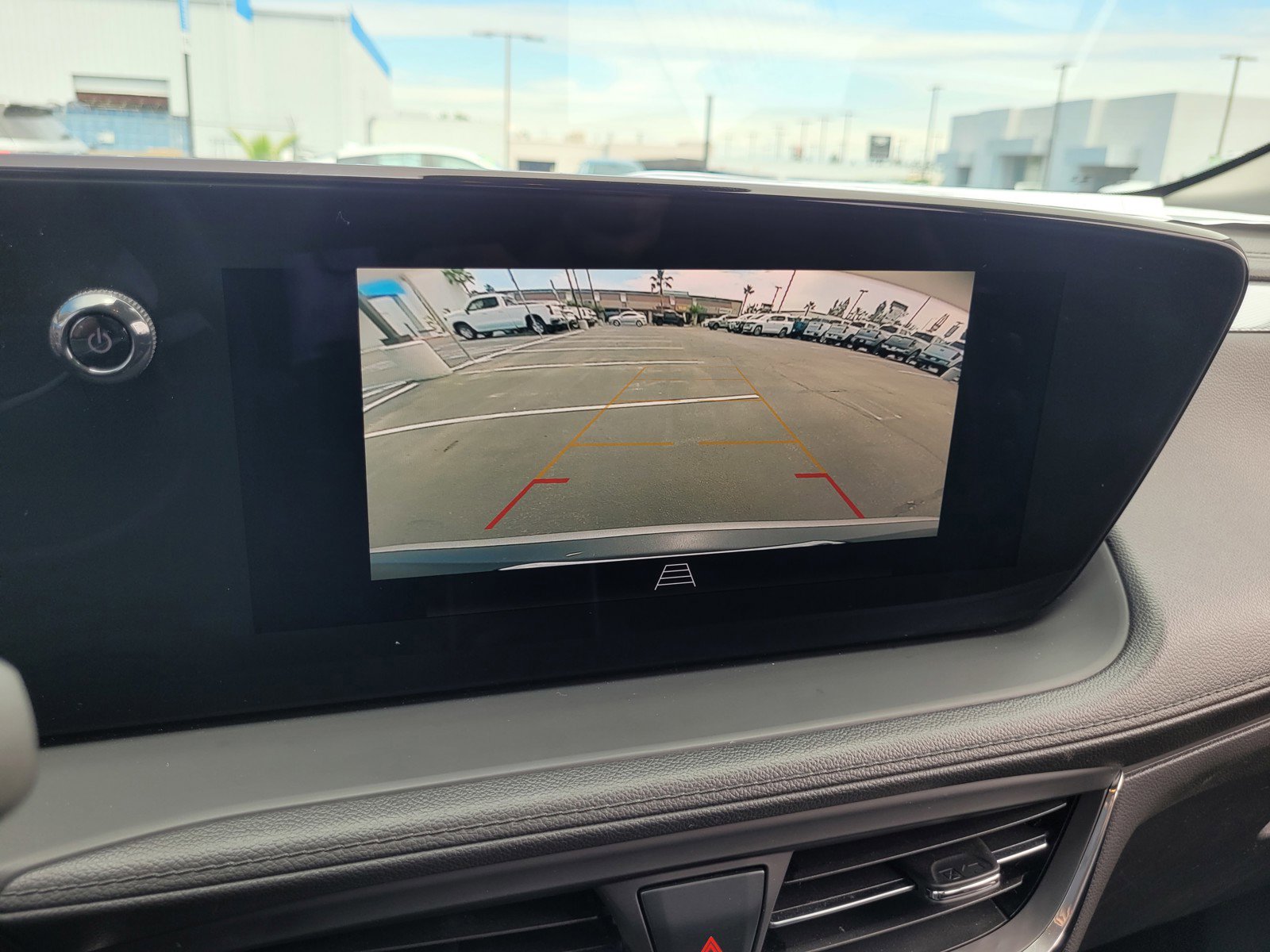 Used 2025 Buick Encore GX Preferred FWD image 17