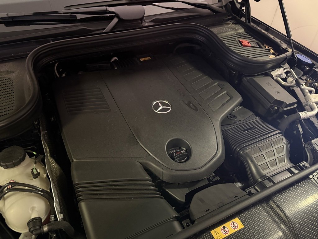 Used 2025 Mercedes-Benz GLS 450 4MATIC image 45