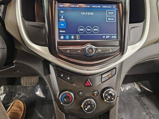 Used 2018 Chevrolet Sonic LT FWD image 14