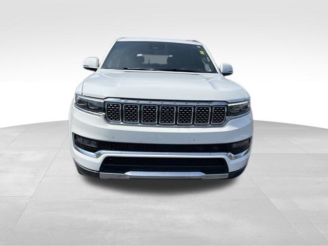 Used 2022 Jeep Grand Wagoneer Series III AWD/4WD image 2