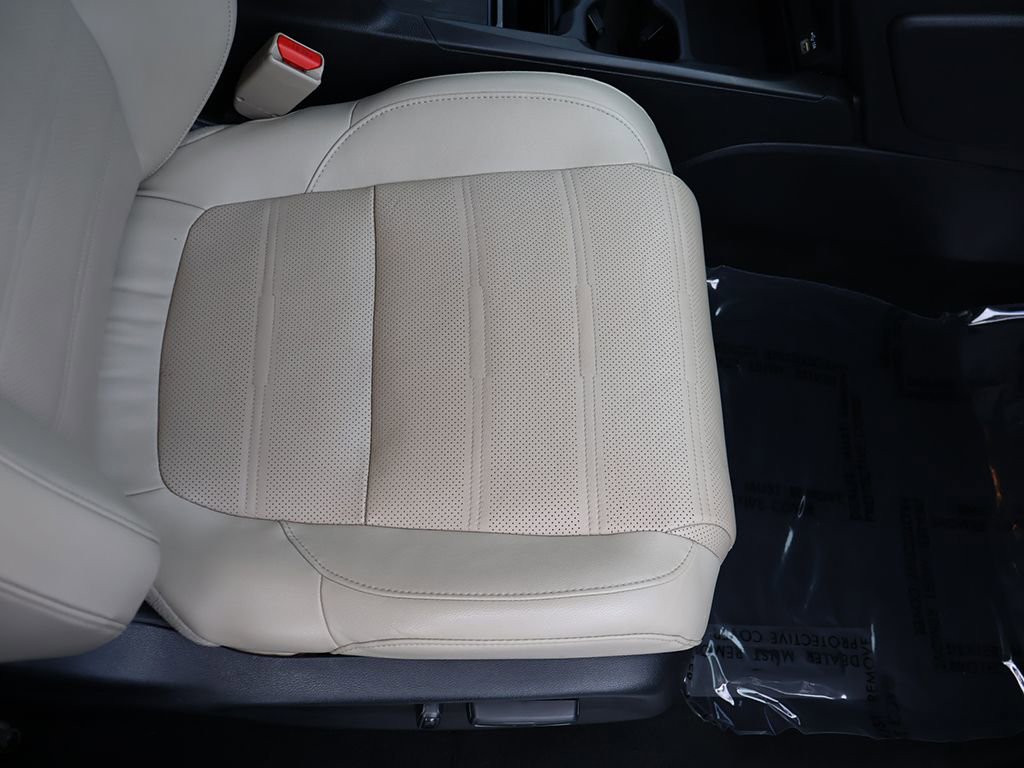 Used 2020 Honda CR-V EX-L image 32