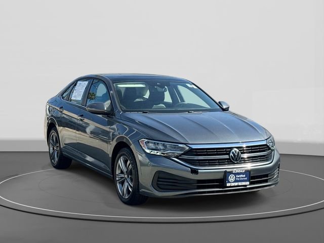 Certified 2022 Volkswagen Jetta SE w/ Panoramic Sunroof Package FWD image 1
