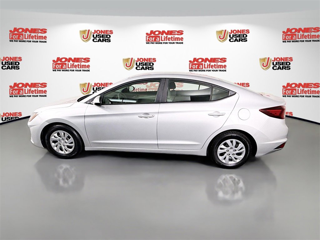 Used 2019 Hyundai Elantra SE image 12