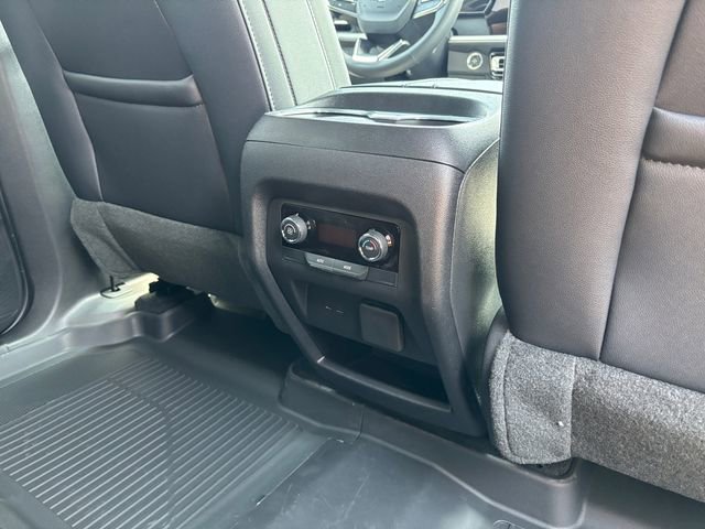 New 2026 Chevrolet Traverse LT w/ Midnight/Sport Edition image 18