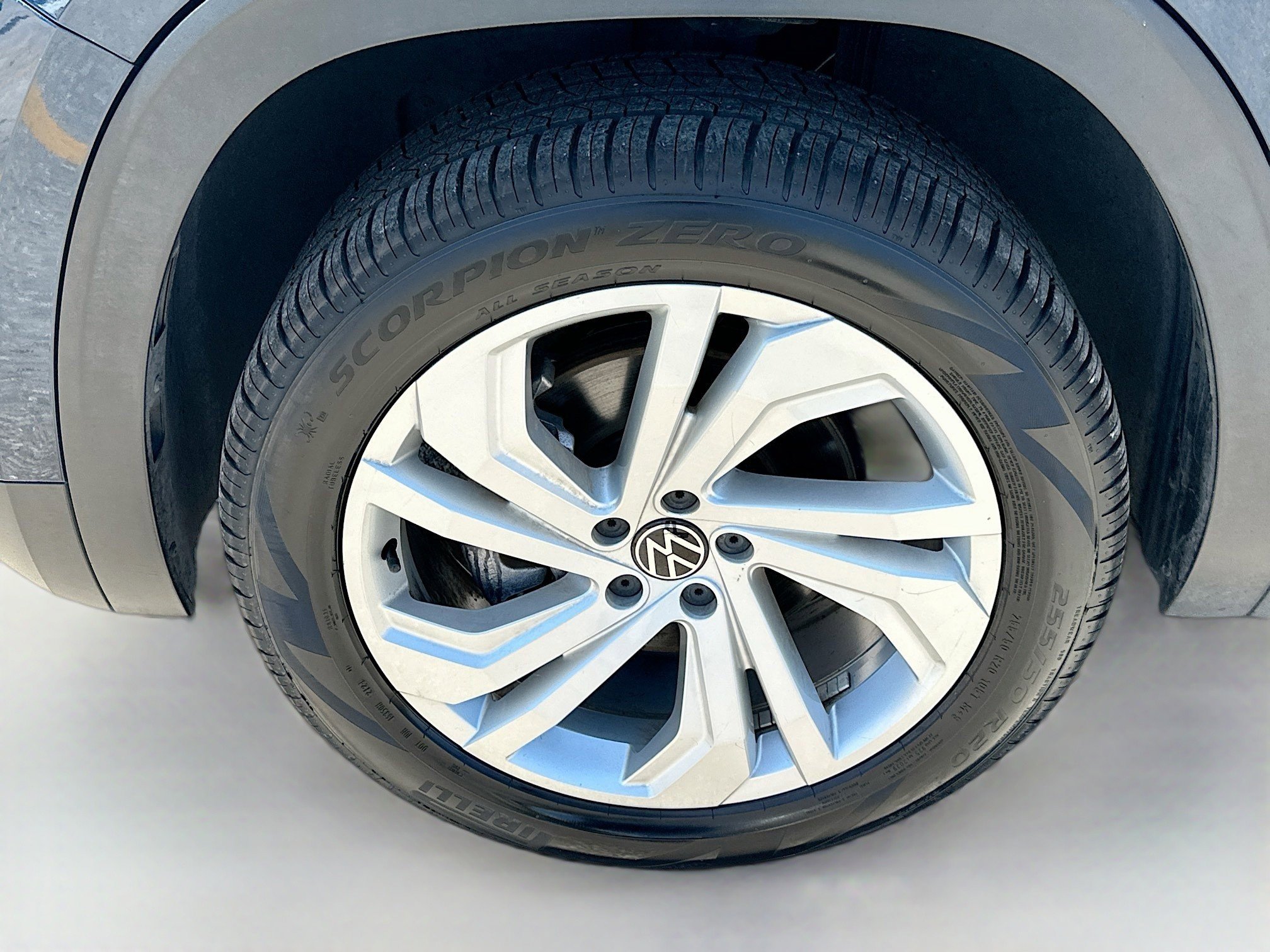 Used 2022 Volkswagen Atlas SE image 37