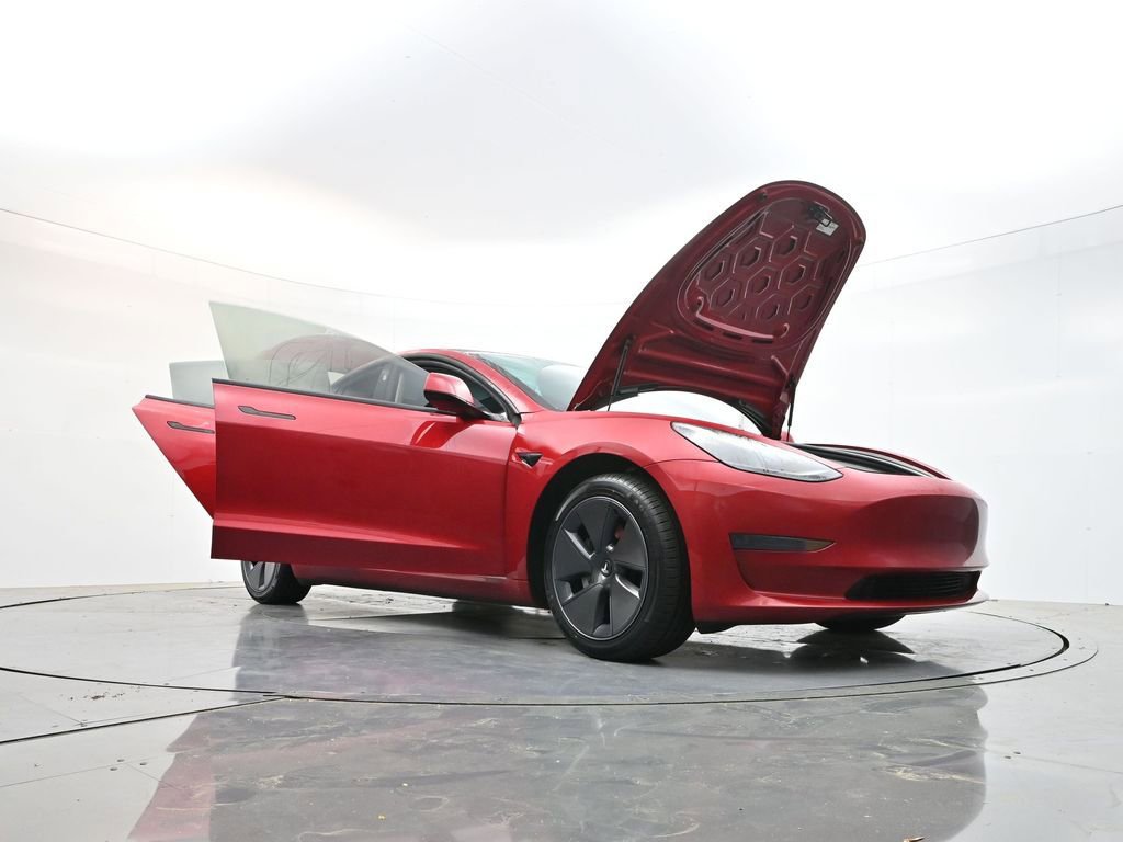 Used 2023 Tesla Model 3 Standard Range image 39