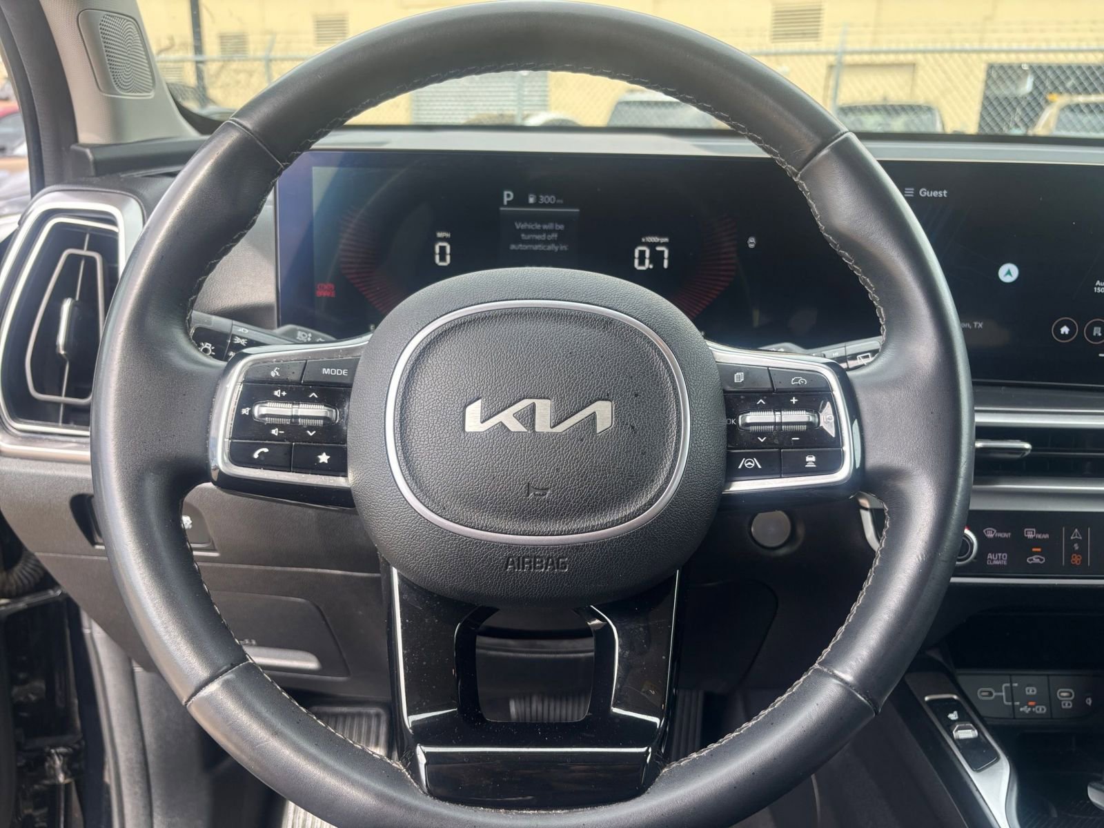 Used 2024 Kia Sorento S FWD image 27