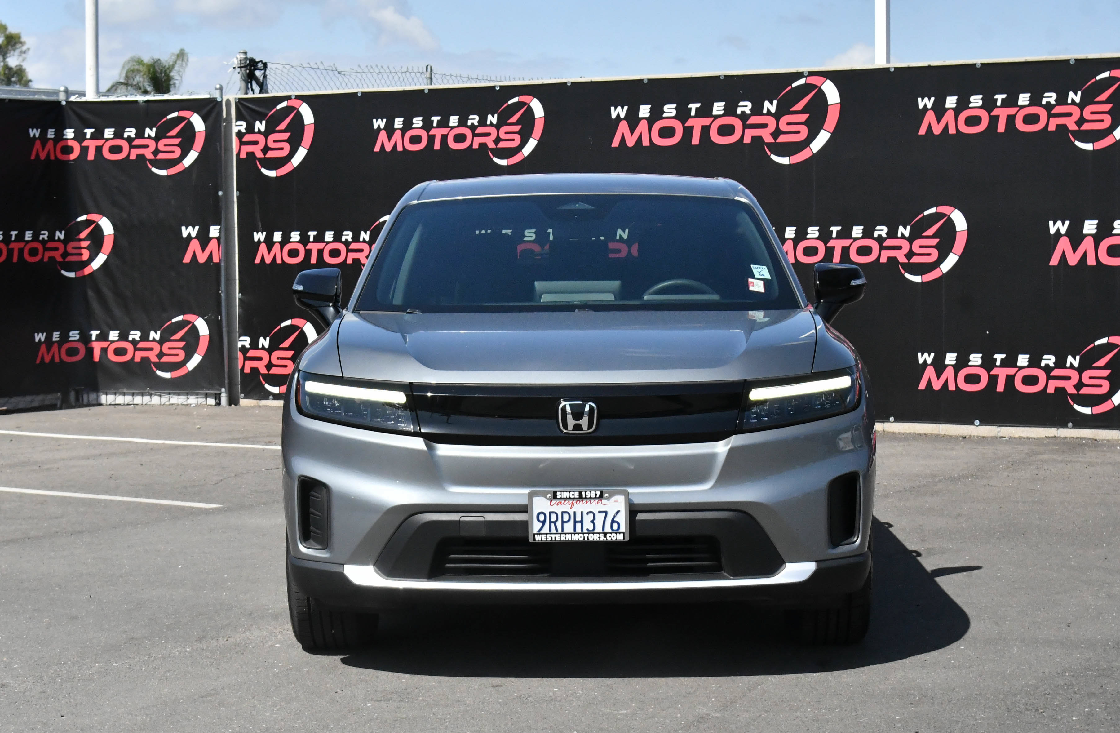 Used 2024 Honda Prologue EX image 2