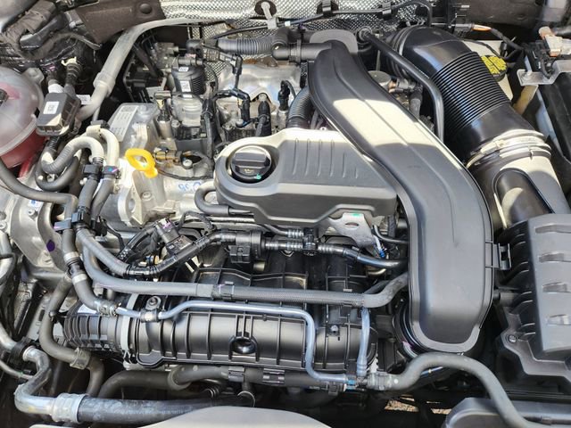 Certified 2023 Volkswagen Taos S FWD image 28
