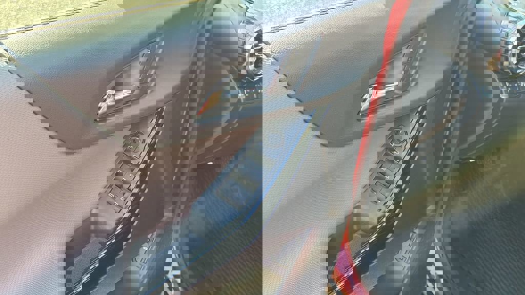 New 2026 Chevrolet Equinox LT w/ Convenience Package II image 12