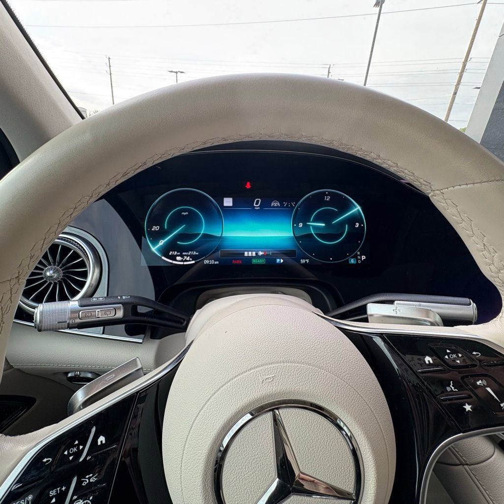 Used 2023 Mercedes-Benz EQS 580 4MATIC SUV image 12